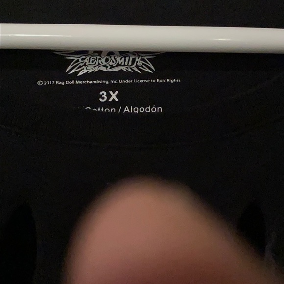 Aerosmith band tee - Picture 2 of 3